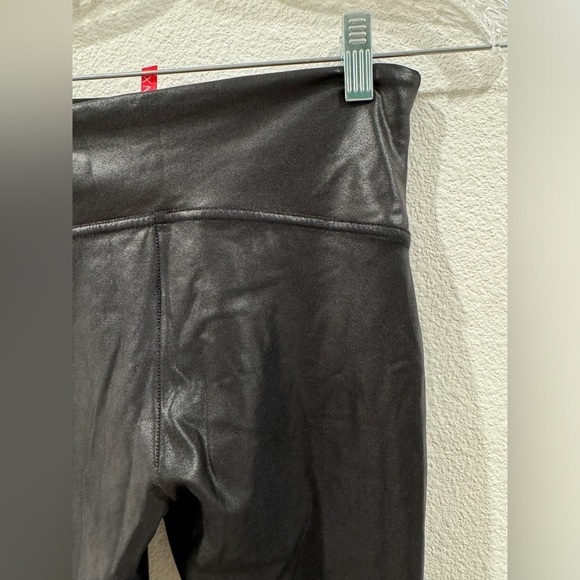 Spanx Faux Leather Black Leggings Size Medium - Picture 9 of 16